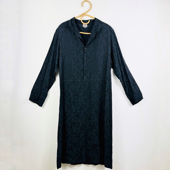 CP Shades black Embroidered Textured Floral midi dress - Picture 2 of 12